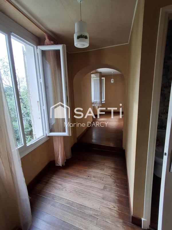 Maison - 165 m² - 9 pièces