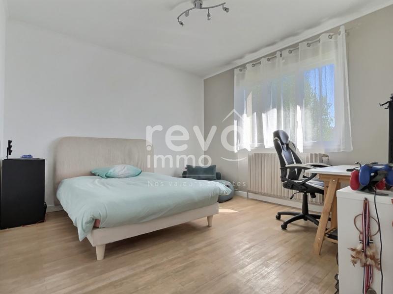 Maison - 187 m² - 5 pièces