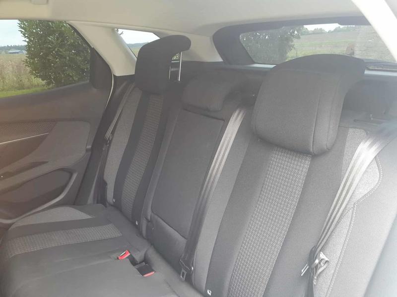 Peugeot 3008 2 1.5 BlueHDi 130 Active Business