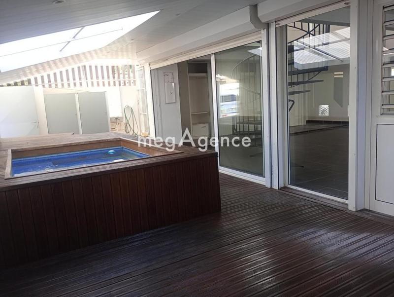 Maison - 165 m² - 4 pièces