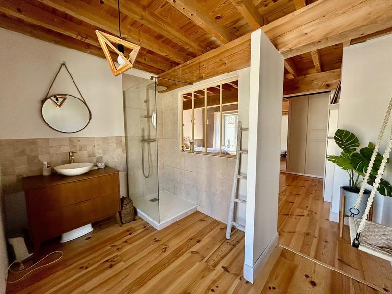 Bastide - 230 m² - 6 pièces