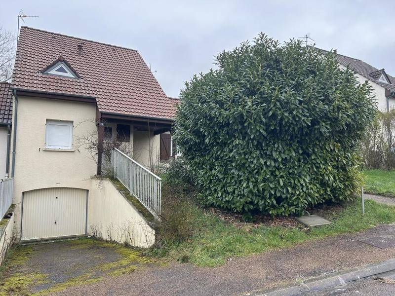 Maison - 82 m² - 4 pièces