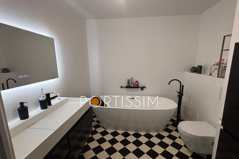 Appartement - 109 m² - 4 pièces