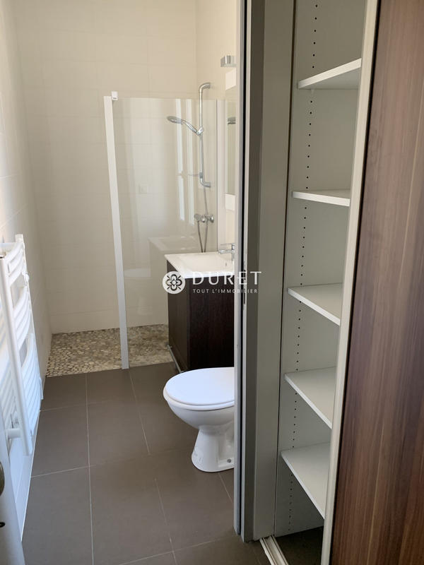 Maison - 251 m² - 11 pièces