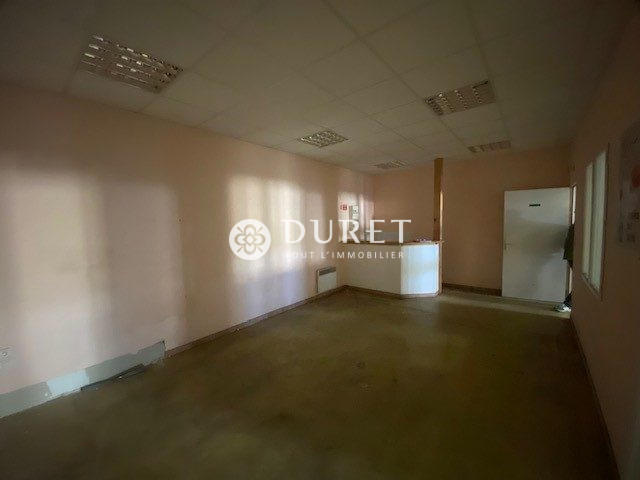 Local d'activités - 595 m²