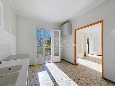 Maison - 81 m² - 5 pièces