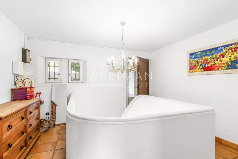 Villa - 208 m² - 6 pièces