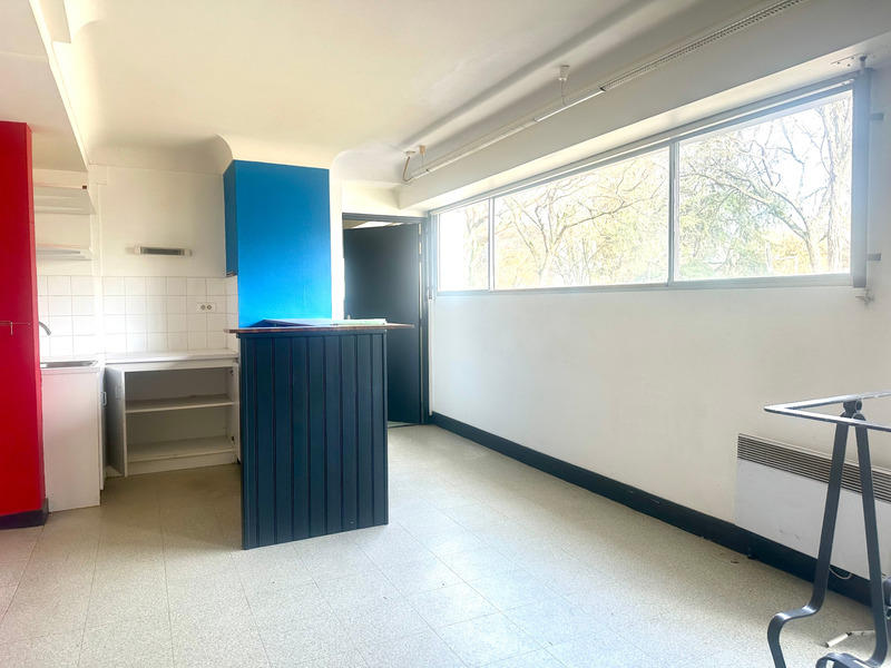 Local commercial - 268 m² - 4 pièces