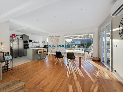 Maison - 146 m² - 5 pièces