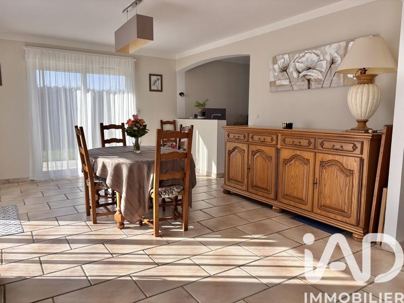 Maison - 171 m² - 8 pièces