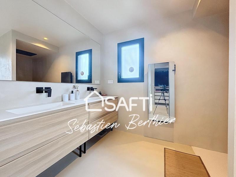 Maison - 190 m² - 6 pièces