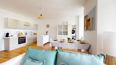 Appartement - 132 m² - 8 pièces