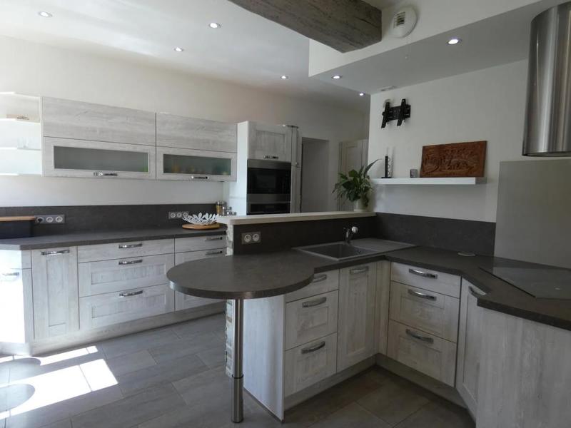 Propriété - 288 m² - 9 pièces