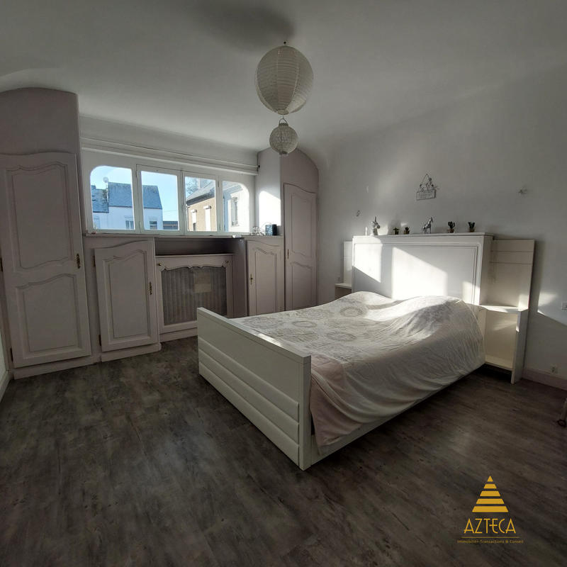 Maison - 315 m² - 11 pièces