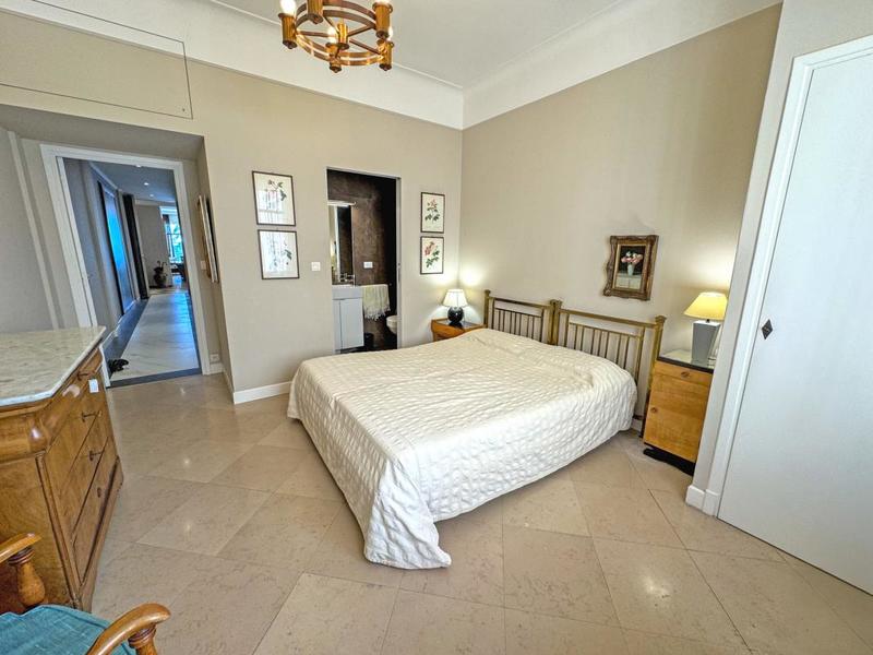 Appartement - 91 m² - 4 pièces