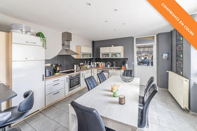 Maison - 104 m² - 4 pièces