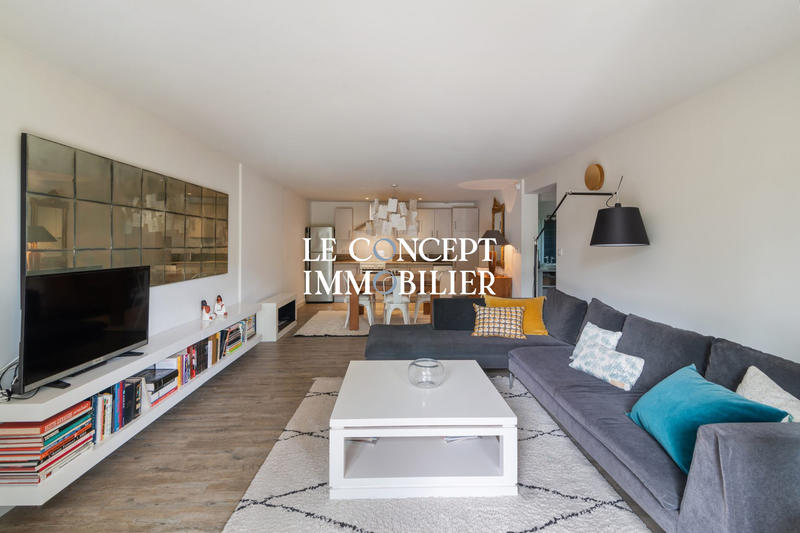 Maison - 200 m² - 7 pièces