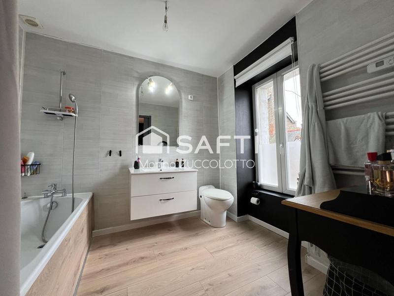 Maison - 88 m² - 4 pièces