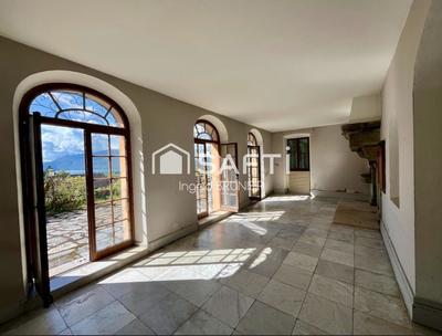 Maison de maîtres - 428 m² - 10 pièces