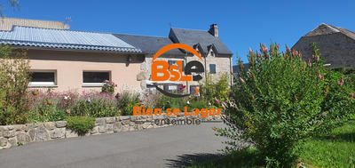 Maison - 282 m² - 11 pièces