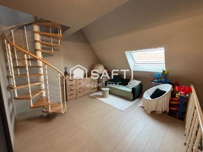 Maison de ville - 88 m² - 4 pièces