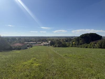 Terrain constructible - 808 m²