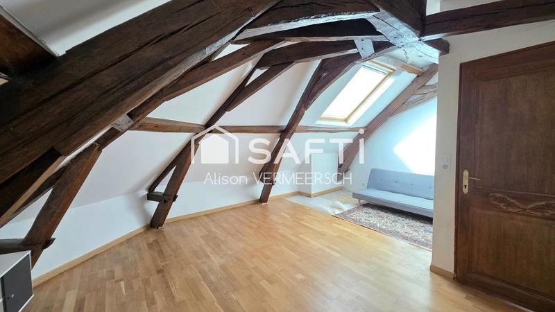 Maison - 266 m² - 9 pièces