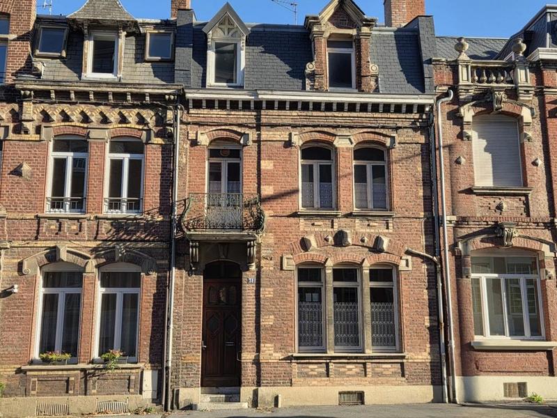 Maison bourgeoise - 183 m² - 8 pièces