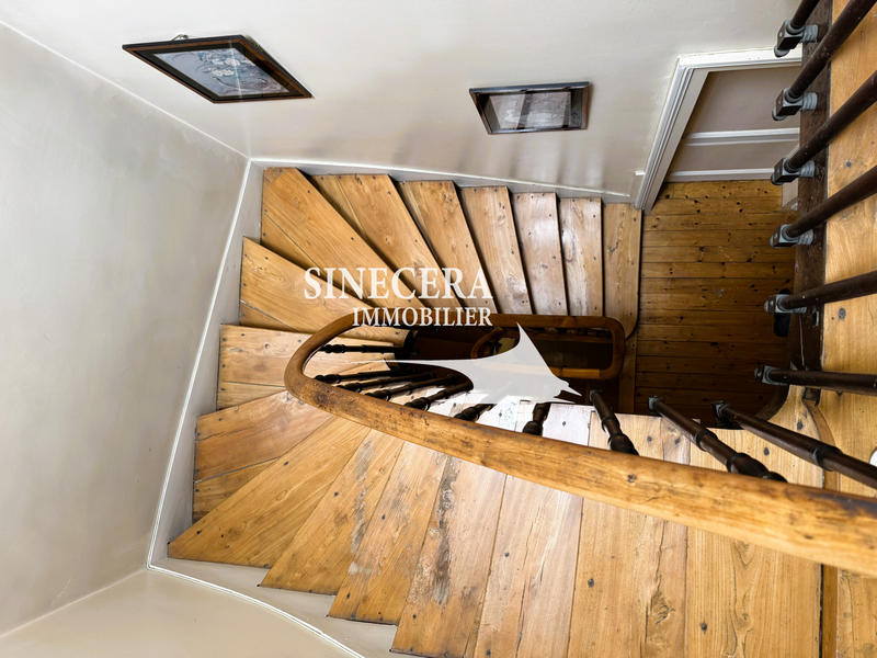 Maison - 163 m² - 7 pièces