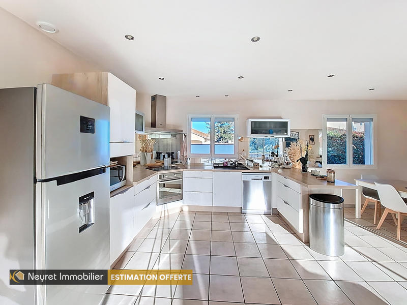 Maison - 130 m² - 7 pièces