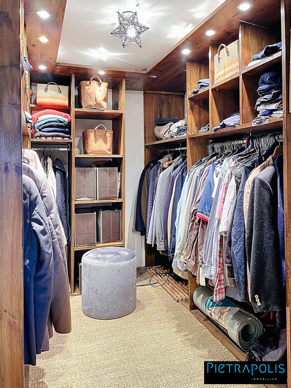 Maison ancienne - 196 m² - 8 pièces