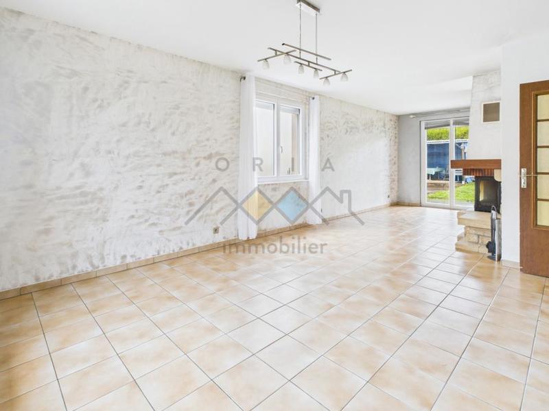 Maison - 121 m² - 7 pièces