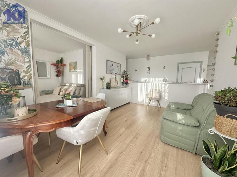 Appartement - 81 m² - 3 pièces