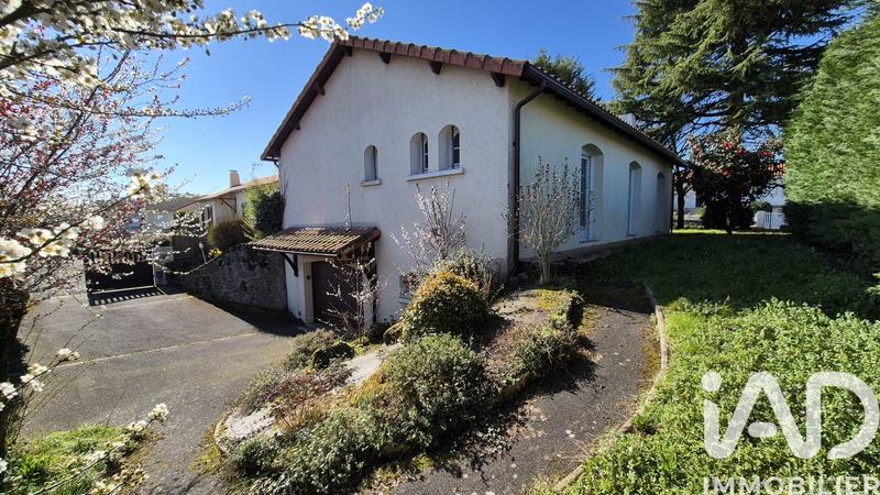 Maison - 94 m² - 5 pièces