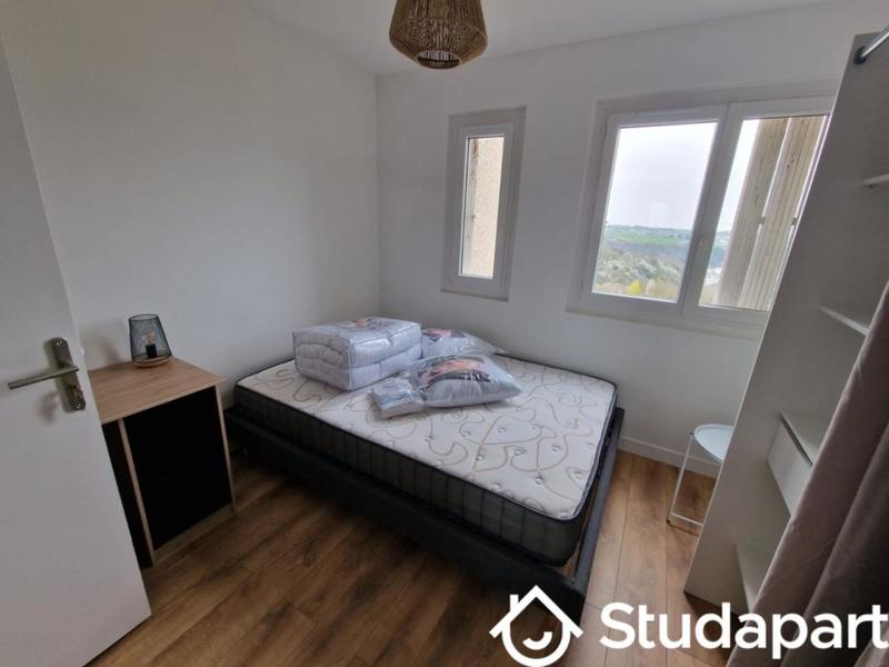 Chambre - 10 m² - 1 pièce