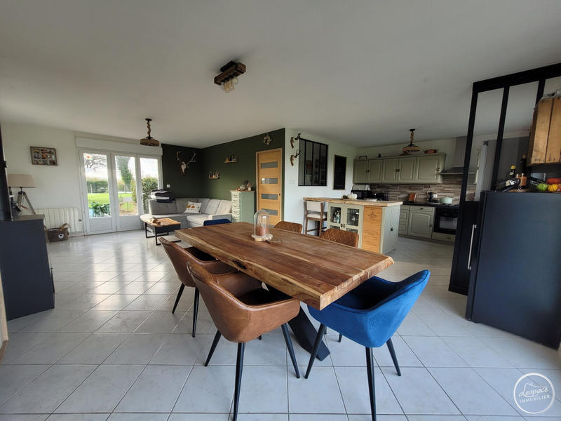 Maison - 95 m² - 3 pièces