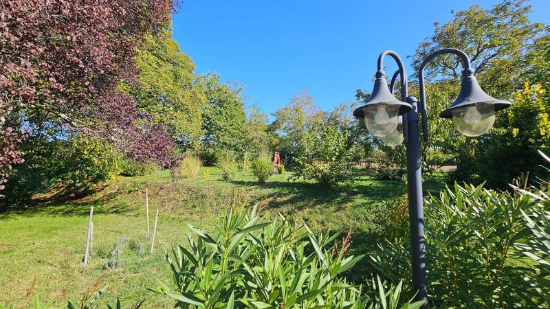 Maison - 214 m² - 5 pièces