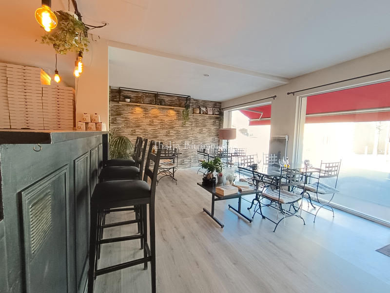 Fonds de commerce - Magasins - 52 m²