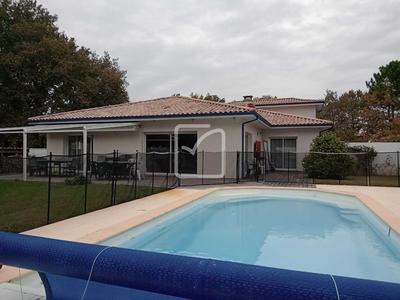 Maison - 170 m² - 7 pièces