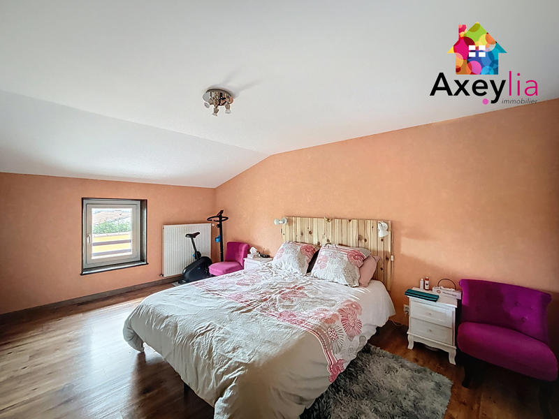 Maison - 208 m² - 6 pièces