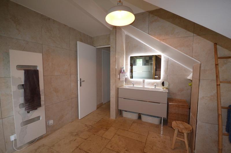 Maison - 248 m² - 6 pièces