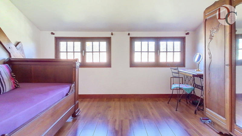 Maison - 170 m² - 7 pièces