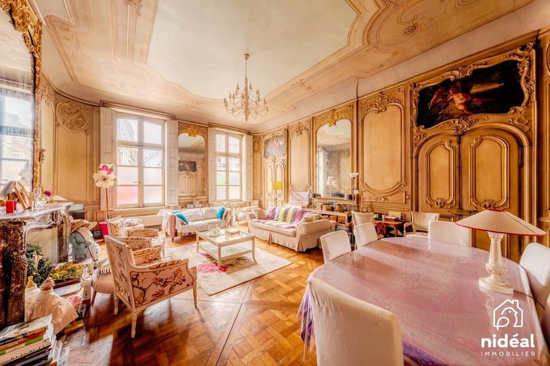 Appartement - 118 m² - 2 pièces