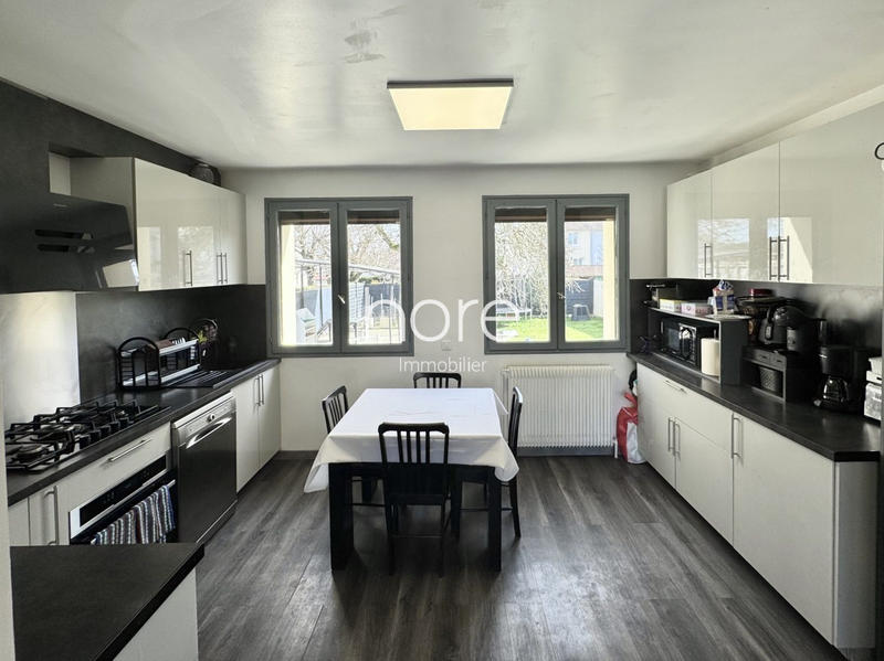 Maison - 132 m² - 5 pièces