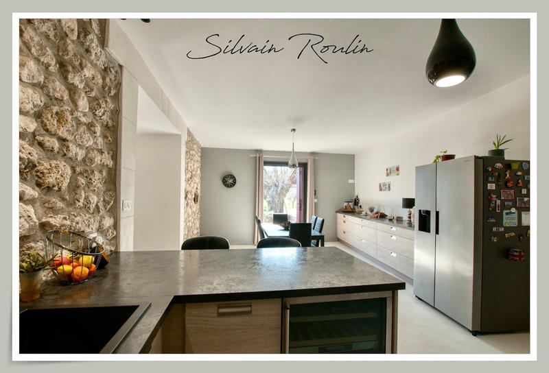 Maison - 282 m² - 8 pièces