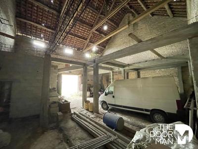 Maison - 178 m² - 1 pièce