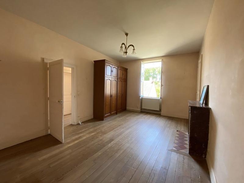 Château - 236 m² - 9 pièces