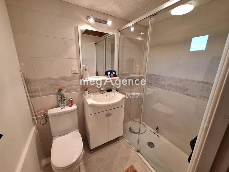 Maison - 187 m² - 7 pièces