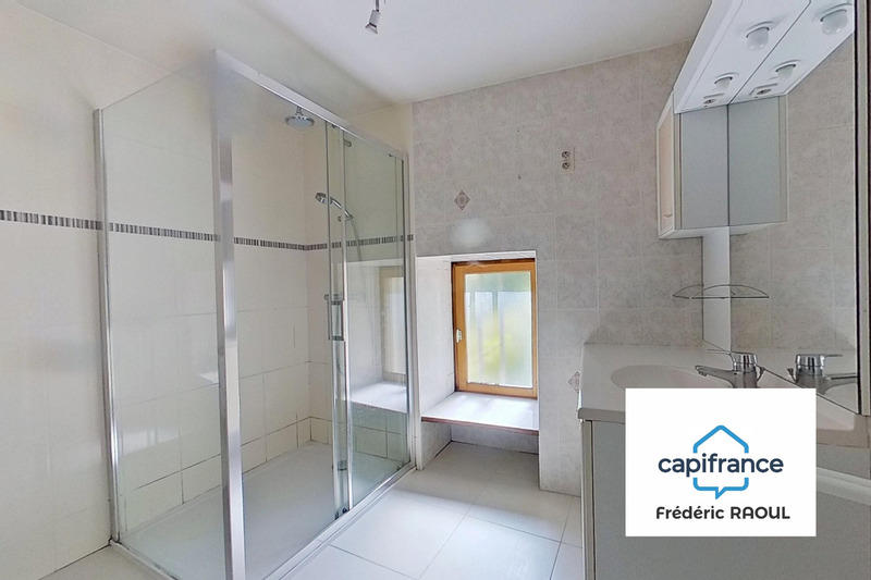 Maison - 142 m² - 6 pièces