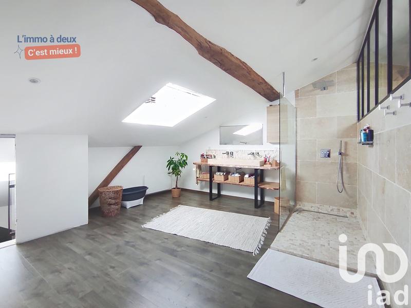 Maison - 297 m² - 9 pièces